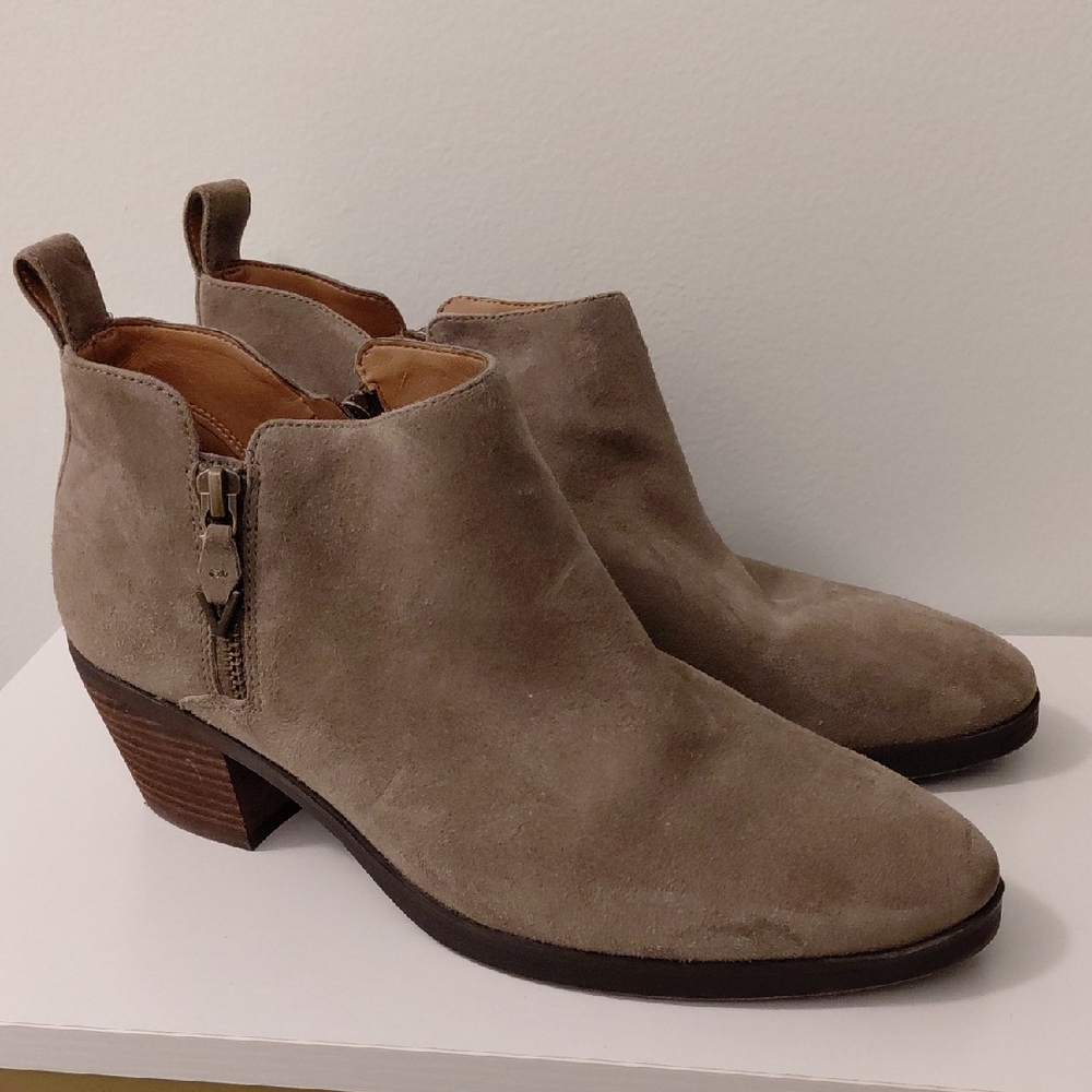 Vionic Cecily Leather Suede Booties 8.5